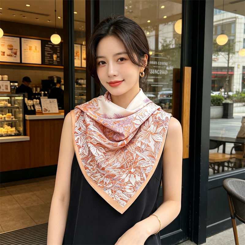 Soft Silk Scarf Women Square B - Travel Accessories To Gift 评论和价格