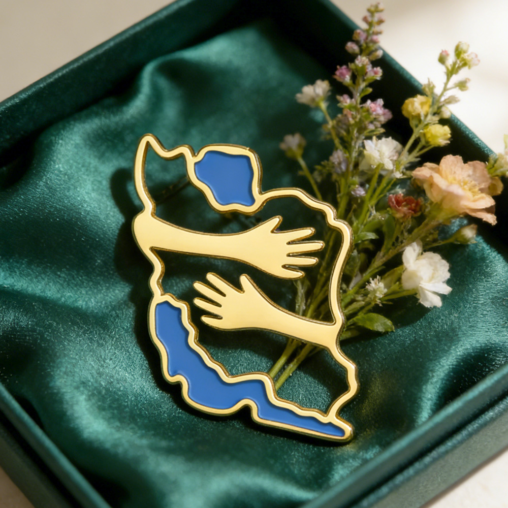 Dawapara Iran Map Shape Brooch - Travel Accessories To Gift 评论和价格