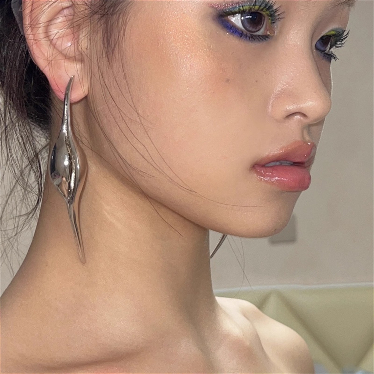 Minimalist Metal Slender Curve - Travel Accessories Europe 评论和价格